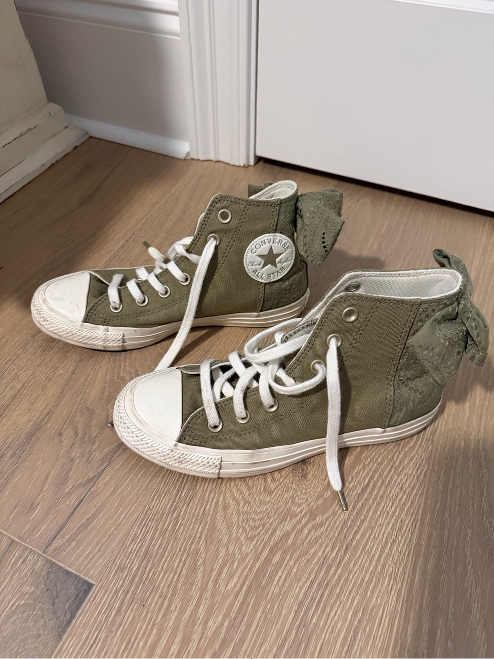 Converse Olive Green High Top Sneakers with White Accents bows